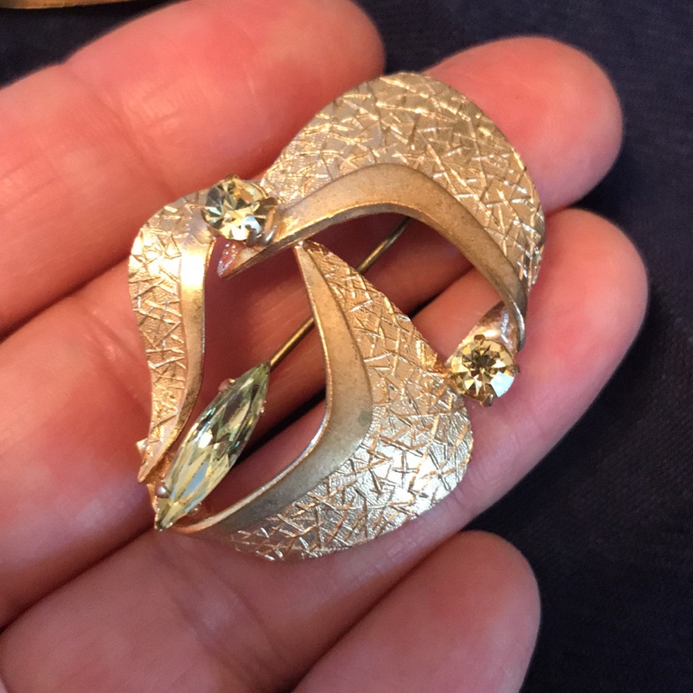 Vintage Gold-tone and Chartreuse Rhinestone